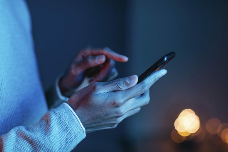 Quem procura, acha! Confira passo a passo completo para localizar e recuperar seu celular após roubo ou perda