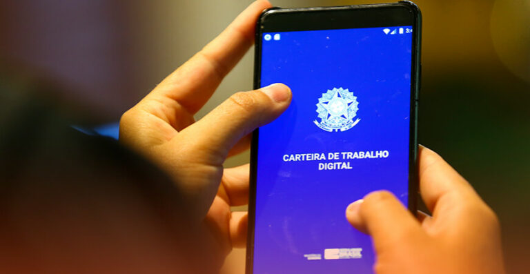 Aplicativo pode GARANTIR emprego a todos que baixarem em 2025; saiba mais